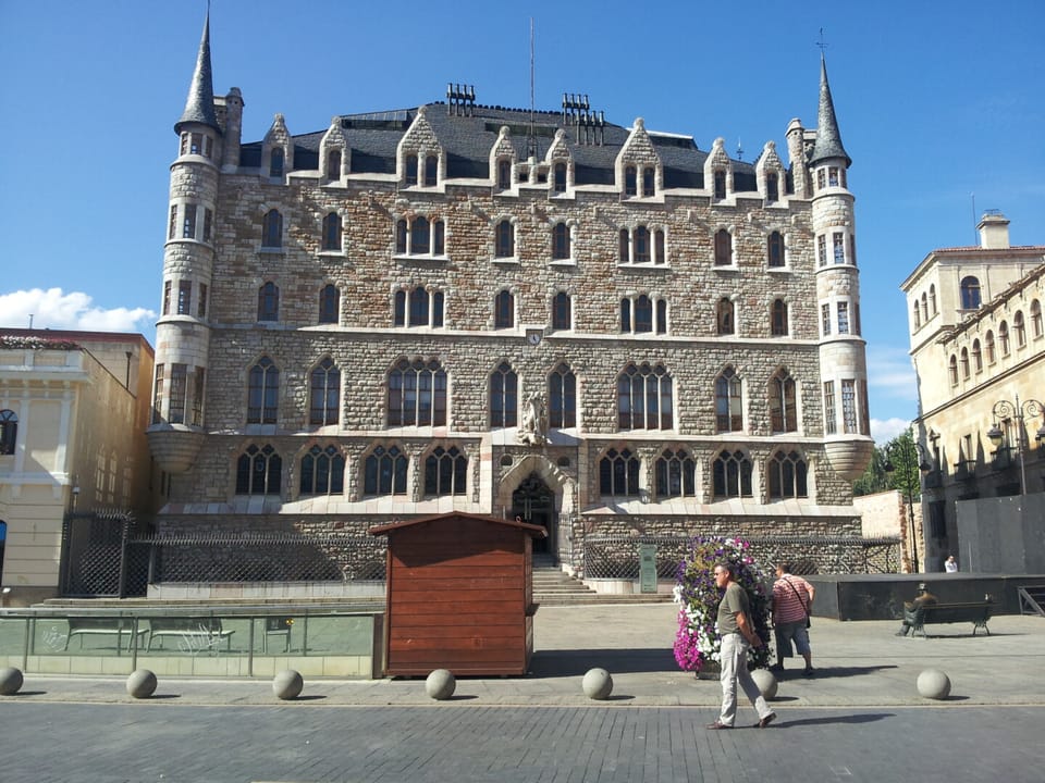 16. El Burgo Ranero → León